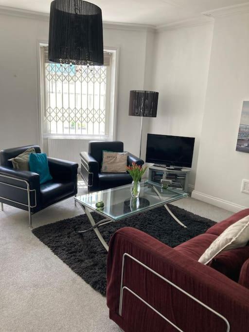 Regency Brighton Seafront Apartment Bagian luar foto